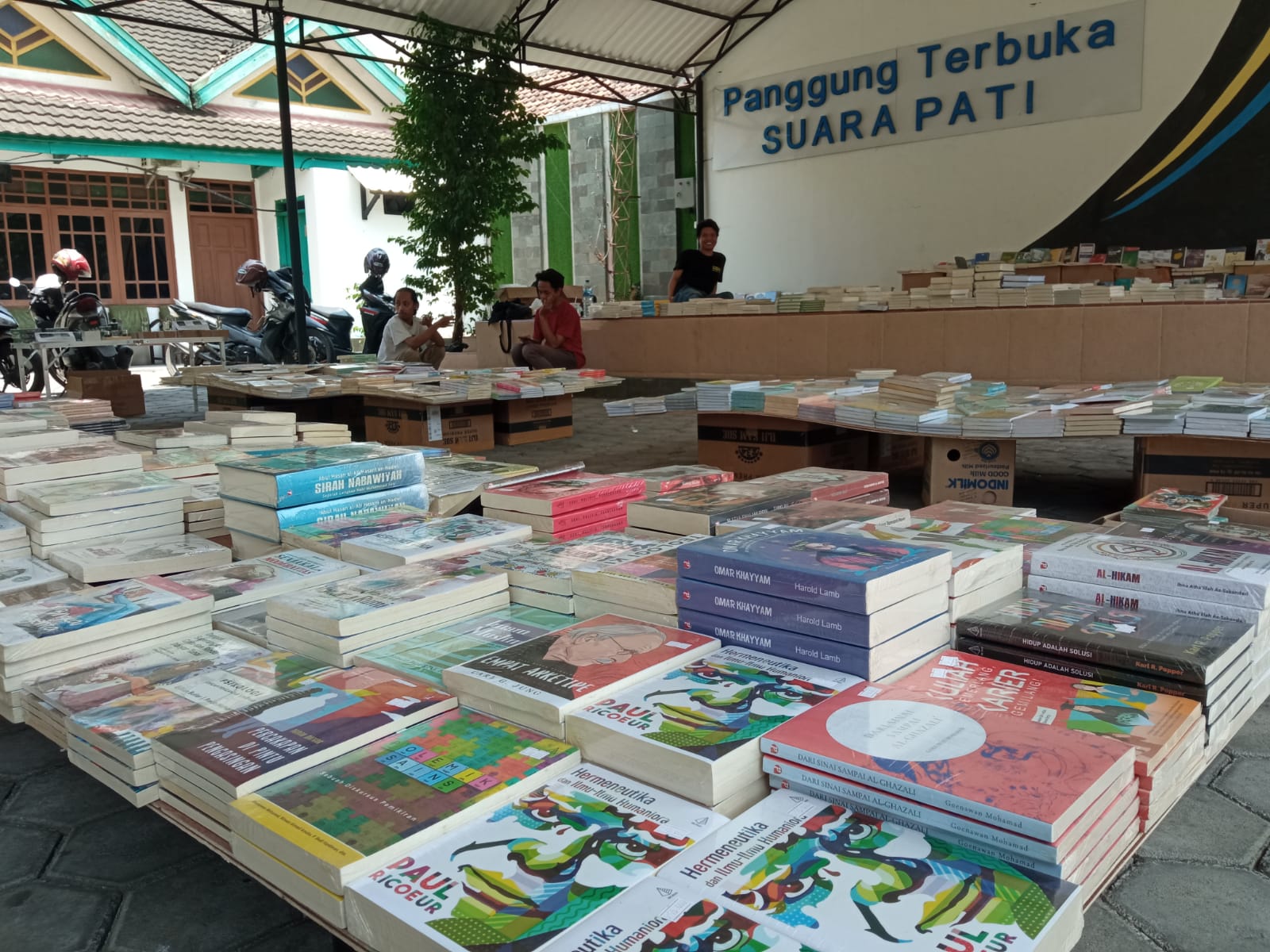 Pasar Buku 2023 Digelar Di Kabupaten Pati Nikmati Beragam Buku Ori Pasar Buku 2023 Digelar Di Kabupaten Pati Nikmati Beragam Buku Ori